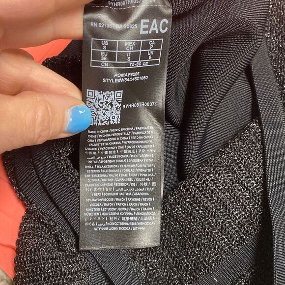 Guess Black Body Con Skirt Size Small NWT - Picture 6 of 7